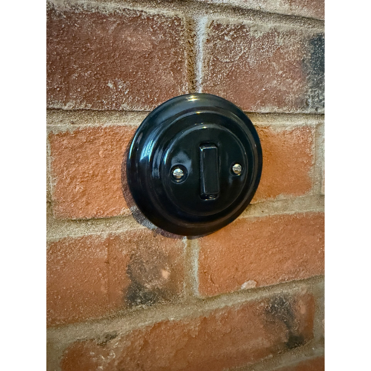 Nero 1 Gang Porcelain Light Switch