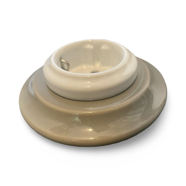 Retro Porcelain Single Wall Socket White / Grey Schuko